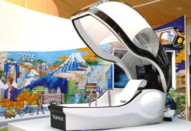 Capsule Mirai machine à laver pour humains par Science exposée à l'Expo Osaka 2025